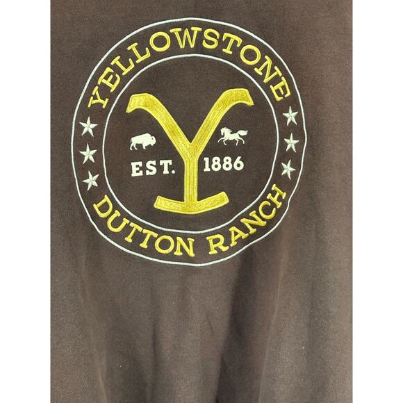 Yellowstone Dutton Ranch Unisex Medium Sweatshirt - Distressed - Picture 4 of 8